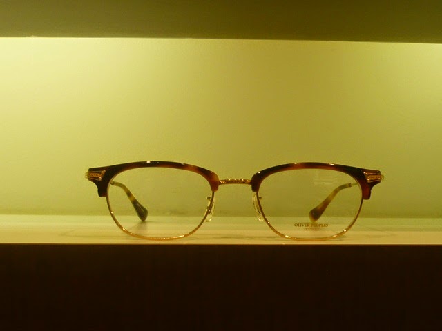 キャラが際立つメガネ その８ OLIVER PEOPLES Diandra | メガネのなかむら